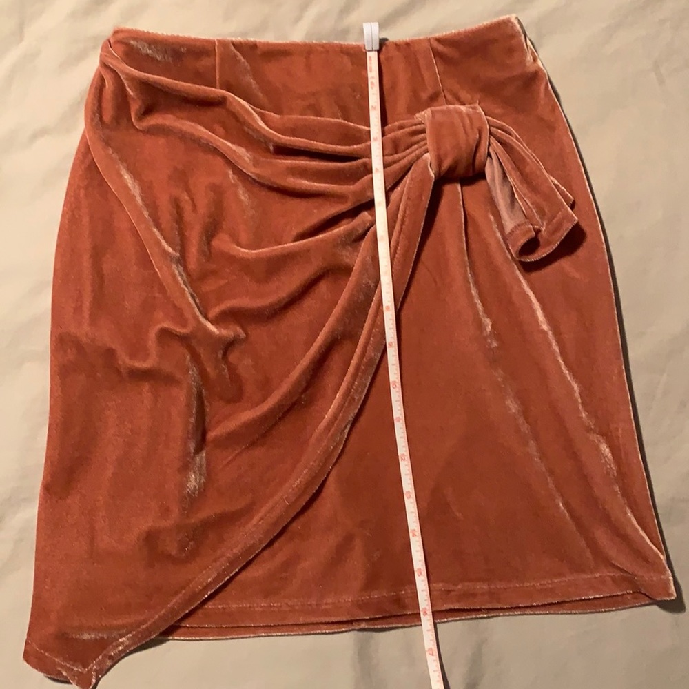 Women’s Tularosa velvet skirt size XS